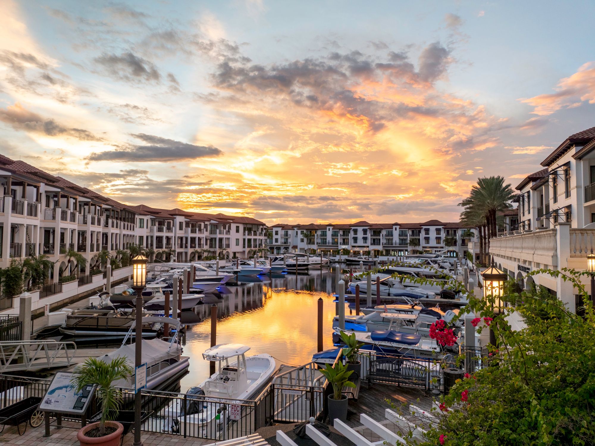 Naples Bay Resort & Marina