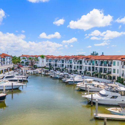 Naples Bay Resort & Marina