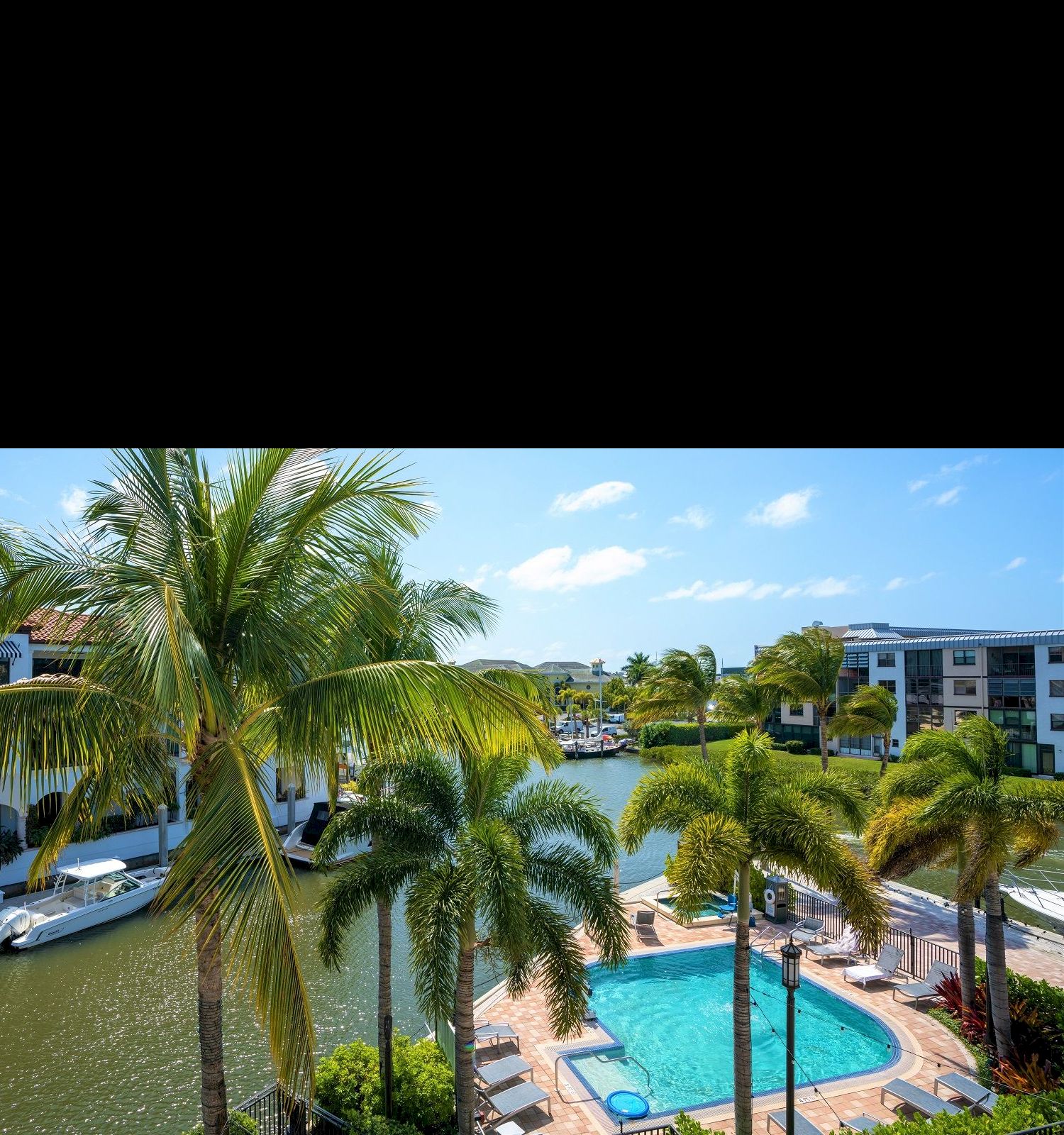 Naples Bay Resort & Marina